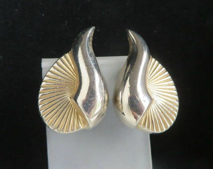 Kramer Earrings - Vintage Two Tone Earrings, Shell Shaped Clip-on Earrings, Gift idea
