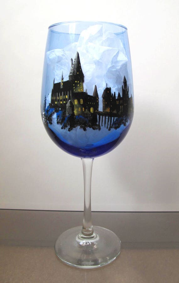 Harry Potter Wine Glass Hogwarts Quidditch hand painted