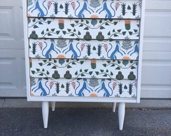 Mid century dresser | Beautiful refinished mid-century dresser in white