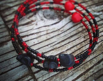 Skull Memory wire bracelet - Harley Quinn 's red & black