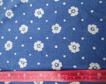 vintage sheet fat quarter, sewing supplies, quilting supplies, floral sheet, bed linen, fat quarters, craft fabric, vintage fabric,