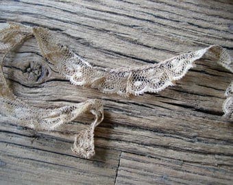 15 inches Antique Lace Beautiful Aging 3/4 inch wide (Ref: A-3097/2 Box 1)