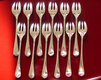 Christofle. Silver plated oyster forks. Japonais pattern.