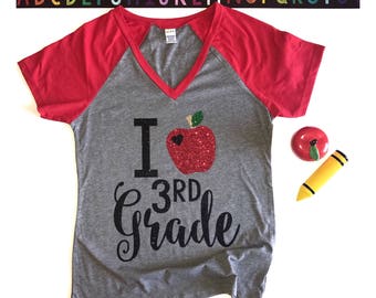Teacher Tshirt - Teacher Shirt - Teaching - Shirt for Teachers - Teacher Gift - Gift for a Teacher - Teacher Appreciation - Apple Shirt