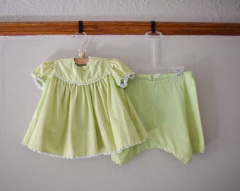 Vintage Toddler Girl Top and Bloomers, Size 2T // Vintage Toddler Clothes // Toddler Girl Clothes // Vintage Clothing // Bloomers Girl