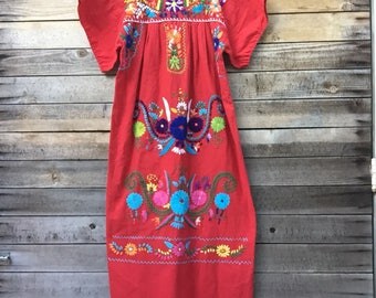 Vintage womens mexican dress - hand embroidered mexican dress - vintage hippie boho dress - womens summer dress