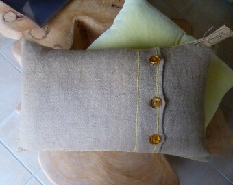 Burlap pillow