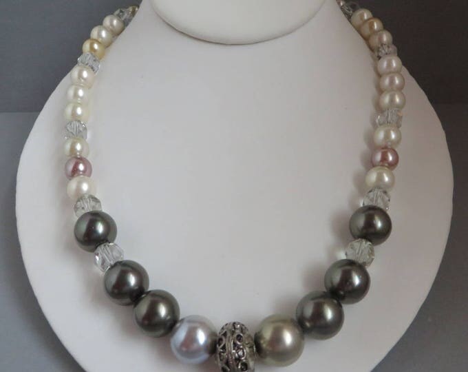 Faux Pearl, Glass Bead Necklace, Vintage Multicolor Beaded Necklace