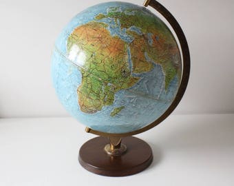 Vintage Danish raised Scan Globe / Replogie