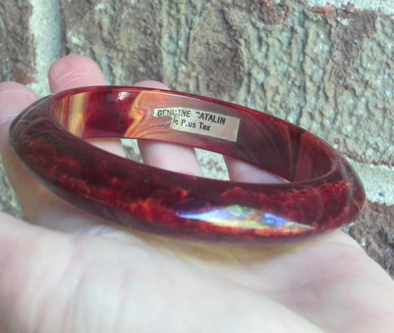 Bakelite tested Black Cherry Marbleized Bangle Bracelet with original sticker "GENUINE CATALIN" ~30 gms of RARE vintage costume jewelry