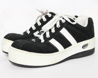 90s Skechers Y2K Platform Sneakers Chunky Shoes Grunge Shoes Hipster Shoes Spice Girl Shoes Striped Sneakers 90s Sneakers Size 9
