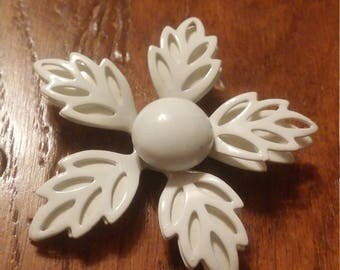 White Enamel Metal Flower Brooch