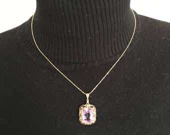 Amethyst and 8ct Gold Pendant