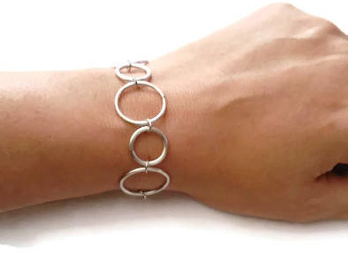 Modern Circles Bracelet, Aluminum Circle Bracelet, Unique Birthday Gift, Gift for Her, Lightweight Modern Geometric Bracelet