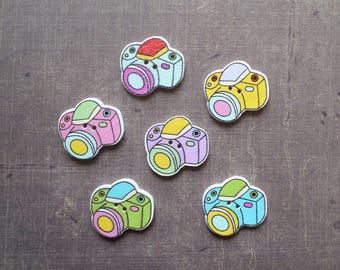 10 buttons wooden camera shape