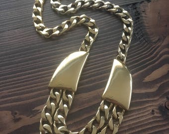 Vintage gold tone Trifari Necklace Statement Layers Chunky Chain
