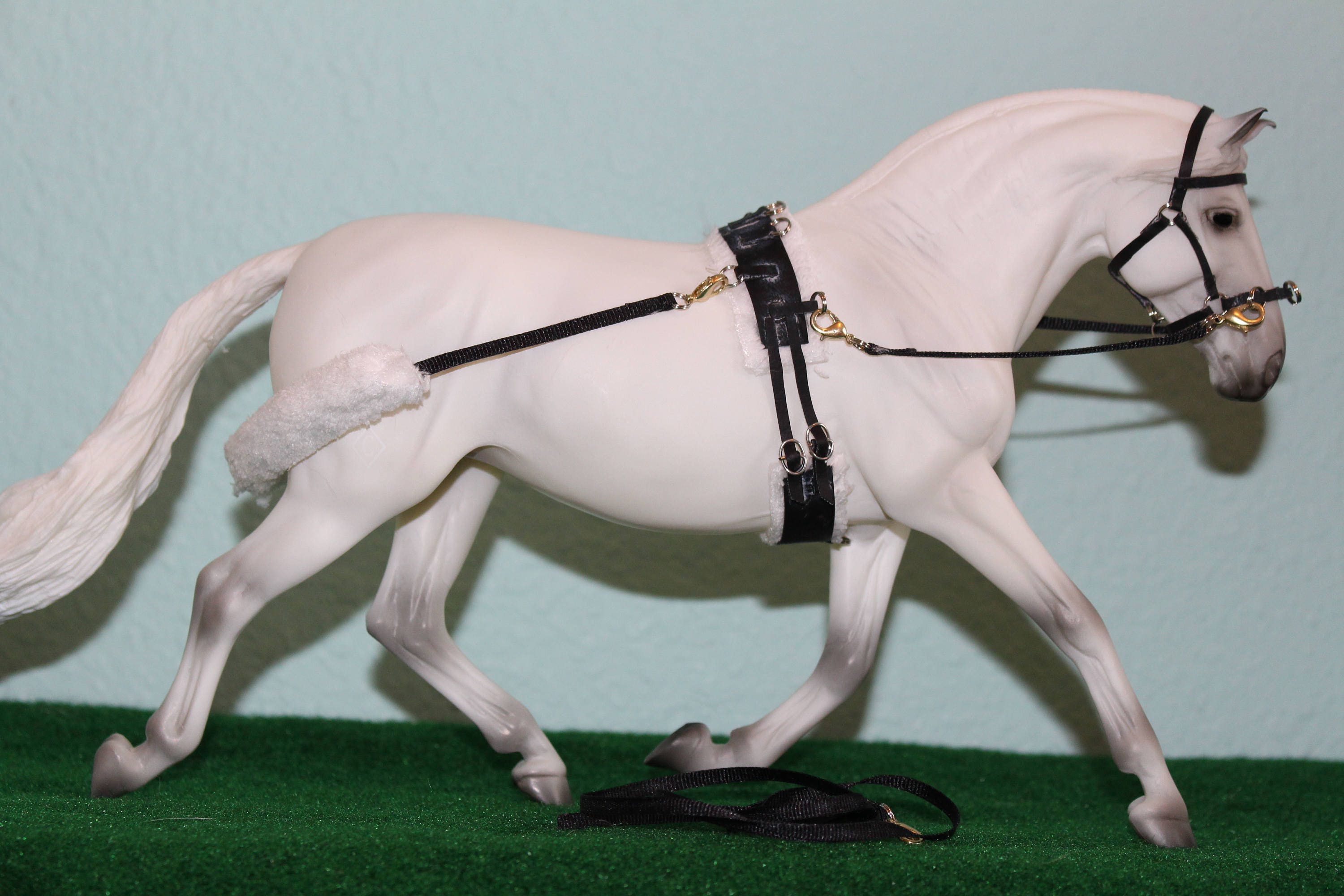 Traditional Breyer Horse Lunging Set