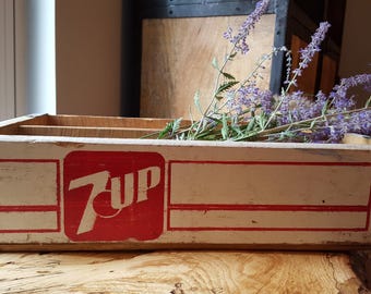 Vintage 7 UP soda crate