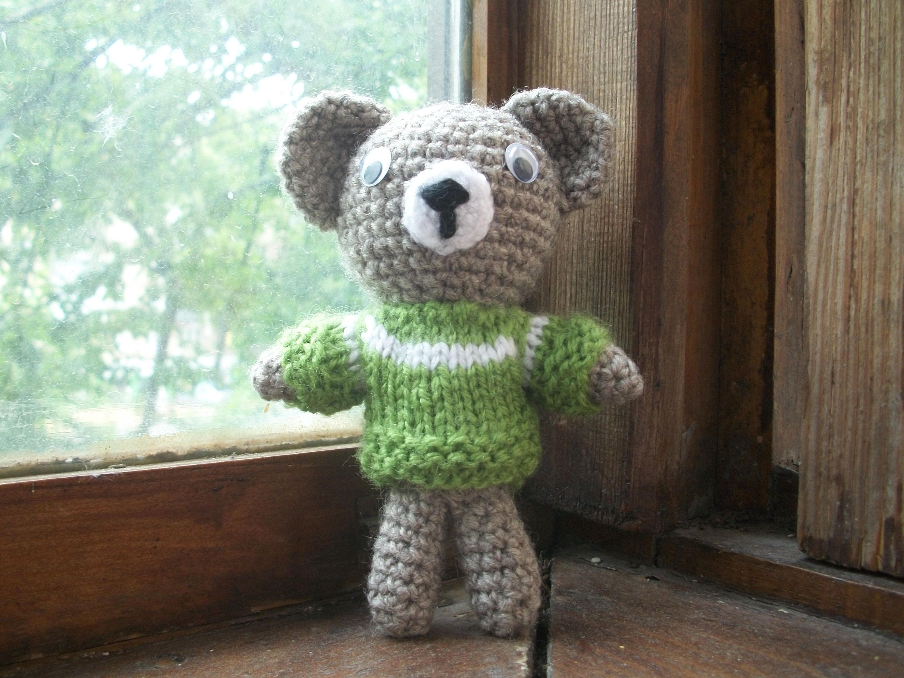 small knitted bear