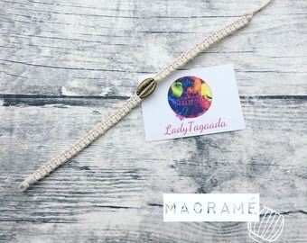 White shell macrame bracelet bronze