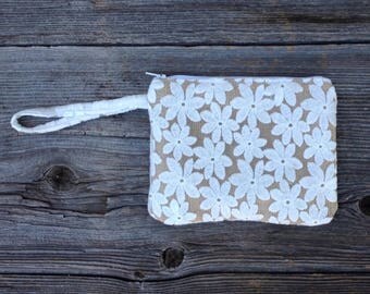 Bride Purse, Bridal Clutch, Bridesmaid Clutch, Bridesmaid Gift, Wristlet, Clutch Purse, Burlap Clutch, Bridal Shower Gift, Bridal Party Gift