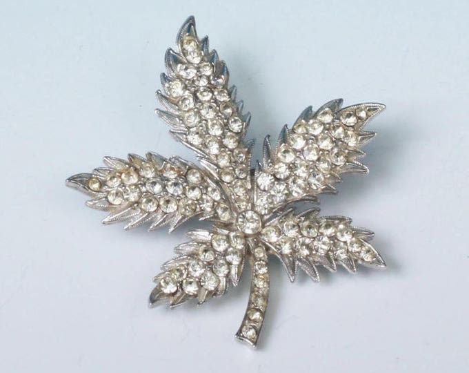 Clear Crystal Rhinestone Leaf Shaped Brooch Unsigned ORA Vintage