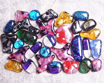 Lot of 30 Dichroic Fused Glass Beads Cabs Cabochons