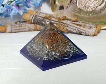 Chakra Stone Cho Ku Rei Reiki Orgone Pyramid - The Energy of Life - The Universe By Storm
