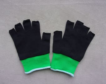 New Diamond Pearl Ash Ketchum Trainer Pokemon Costume Gloves -Child sz Black