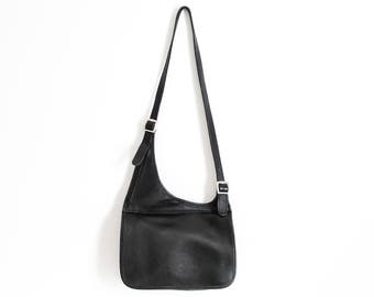Vintage Leather Coach Crossbody Messenger Handbag Black Color