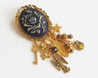 Broche Romantique Camée - La Rose Noire - Breloques métal doré, perles de verre, hématites - Bijou créateur, pièce unique
