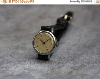 15% off 1960's Junost/Юностъ/ - Vintage USSR Women's Watch / Vintage Ladies Watch , womens watch, leather womens watch