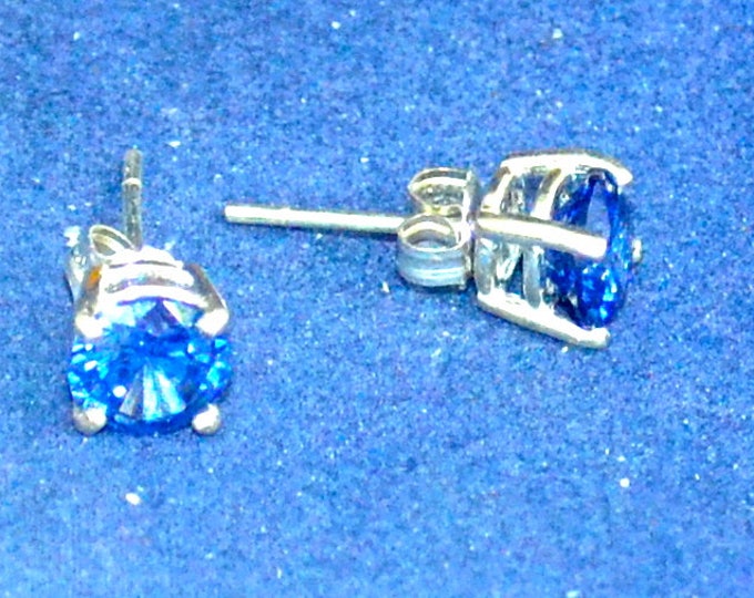 Blue Zircon Studs, 7mm Round, Natural, Set in Sterling Silver E1116