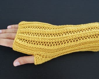 Mid-length gloves, mustard Merino Wool