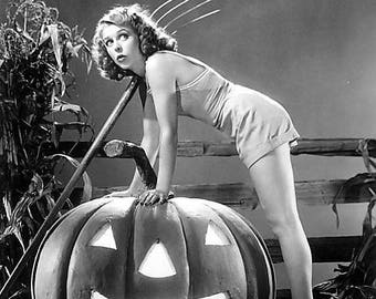 1940's pinup Halloween photo