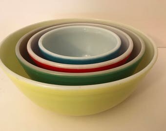 Vintage Pyrex 4 PC Set of 1950's Primary Color Pyrex bowls Nesting Mixing Bowls