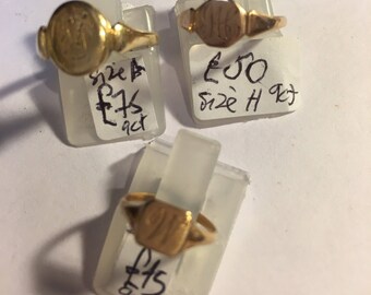 Choice of three 9ct gold signet rings