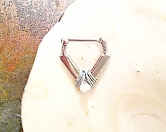 Art Deco V Septum Clicker, White Alabaster Stone wire wrap, 16g, 316L Surgical Steel straight bar, DAITH.