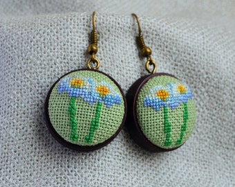 Flower earrings Gift for her Cross stitch jewelry Embroidered earrings Chamomile flower White green earrings Hand embroidered gift