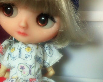 Custom Blythe Dolls For Sale by Middie Blythe fake custom