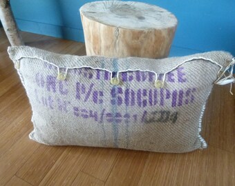 Burlap pillow