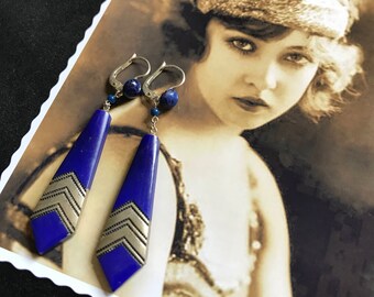 Années 20 Français Antique vintage Boucles d'oreille Art Deco cristal bleu et argenté Egyptian Revival Egyptmania Miss Fisher Downton Abbey