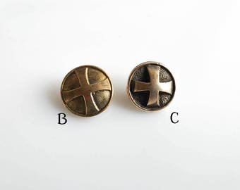 Medieval Style Button with Cross, solid cast brass, size L, 16mm diameter