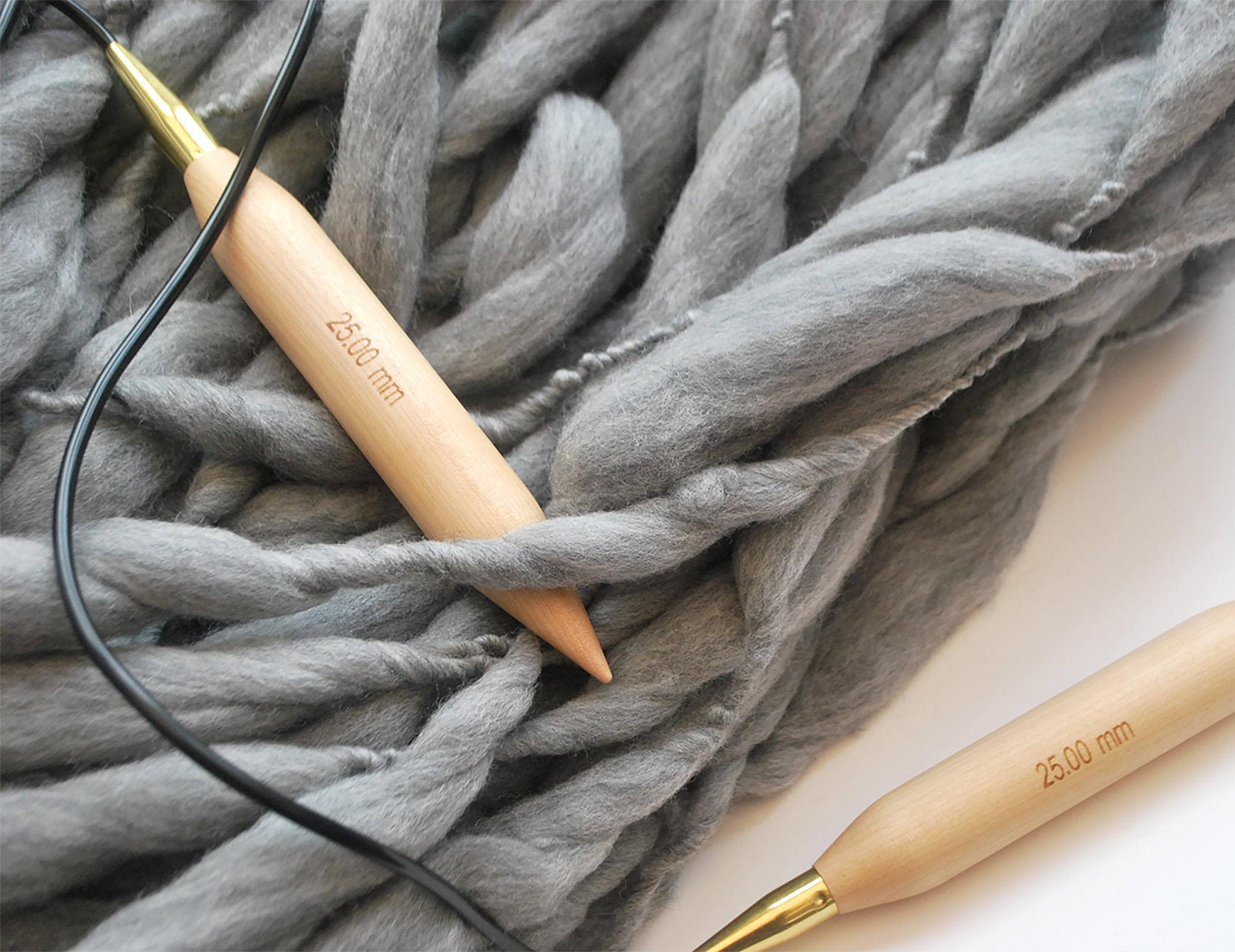 Grey wool grey yarn undyed yarn pure merino wool natural