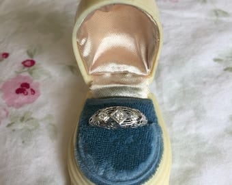 Vintage Shabby Chic/Victorian/Art Deco Ring Presentation Box