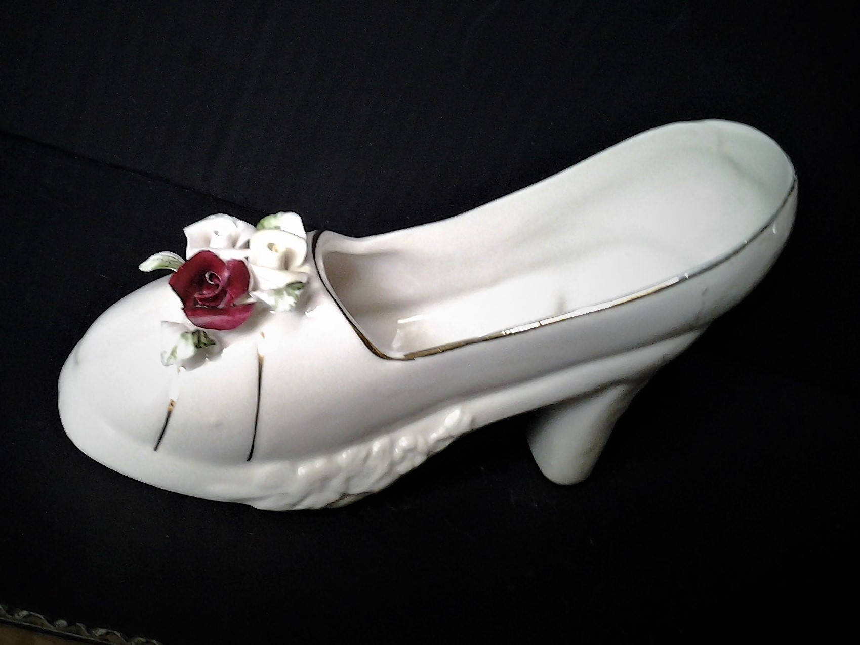 Vintage Porcelain Shoe with Capodimonte porcelain flowers