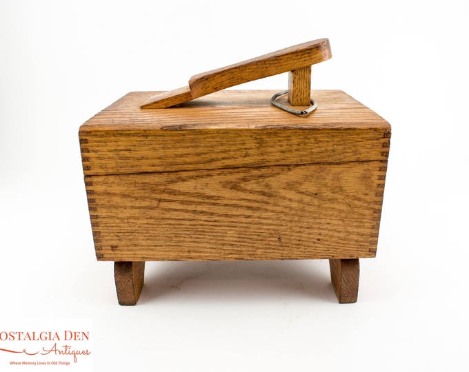 Vintage Shoe Shine Box | Griffin Shinemaster Kit | Finger Jointed Oak Chest