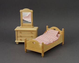Vintage German Dollhouse Miniature Bedroom Furniture Wooden Peasant Rustic Country Style Unpainted Bodo Hennig Scottie's Bauernmalerei 1:10