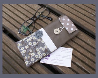 genuine leather eyeglass or Sunglass case