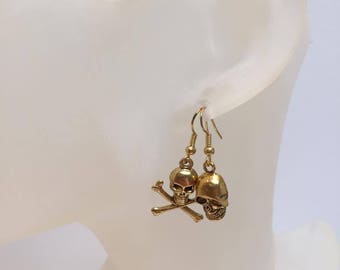 Asymmetric earrings Gothic skull